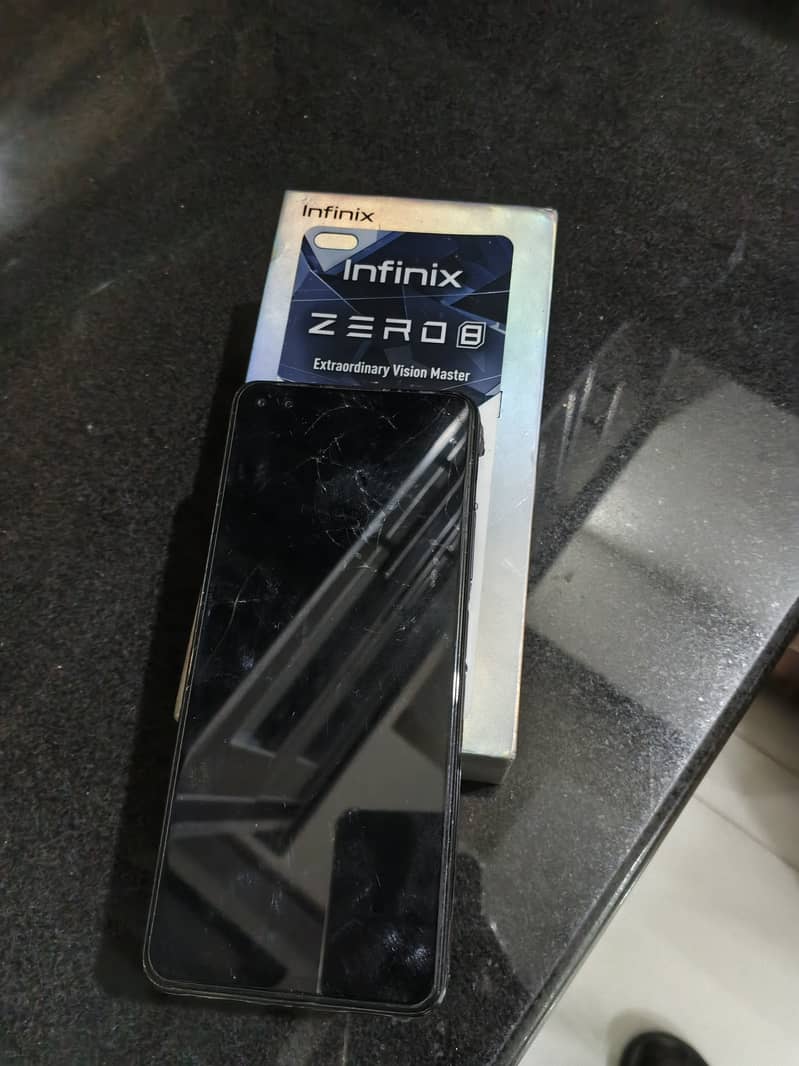 Infinix Zero 8 1