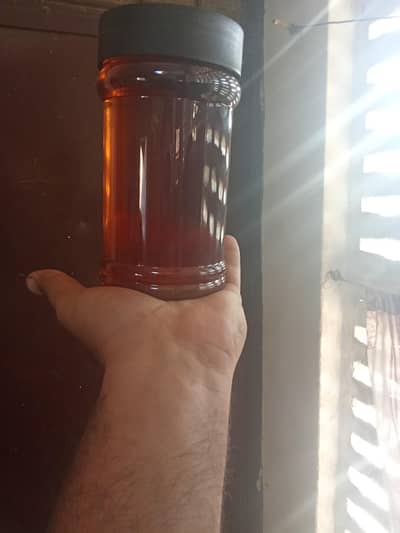 chotti makhi beri ka shahad khalis hy Peshawar sy mangvya hy