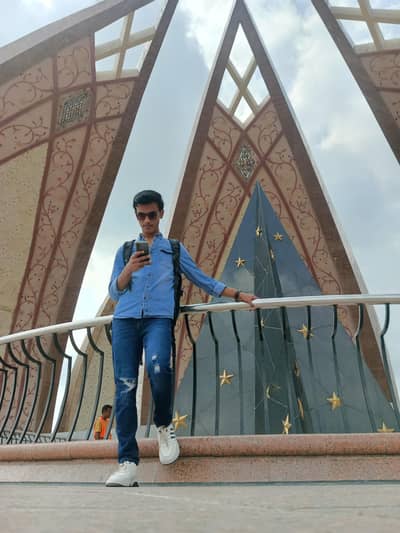 home & rusturant kitchen Helper Available