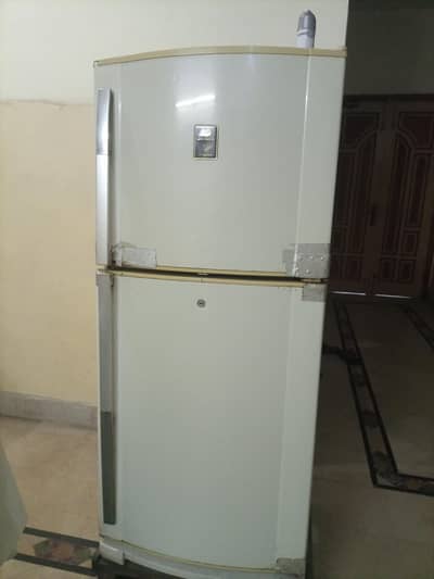 Dawlance Refrigerator 14 CFT in good condition with new compressor
