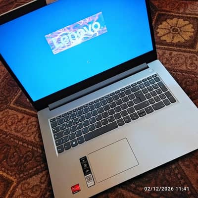 Lenovo IdeaPad 3 (AMD Athlon Silver 3050U) – 17.3” HD+