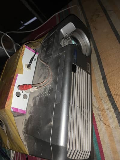 Full ok with attached mp3 direct usb and play epson EMP74L