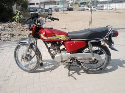 Honda CG 125 2013 model hai