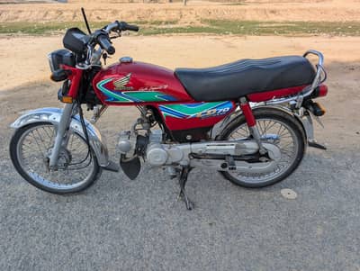 CD 70 2018 model good condition