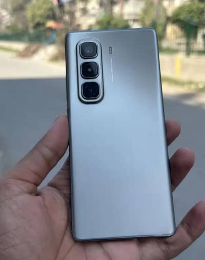 Hot 50 pro plus water pak  8+8ram+ 256  orignal chrgr or mobil box ni