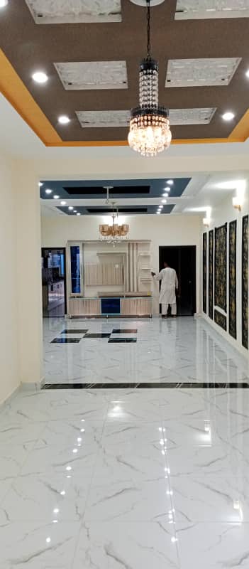 10 Marla Triple Storey New House In Asif Block Allama Iqbal Town
