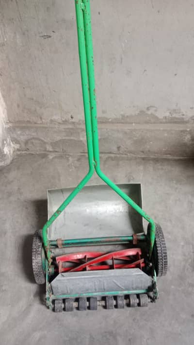 Grass cutter machine