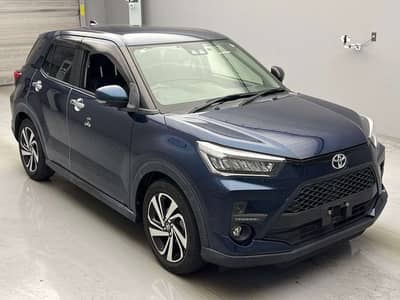 Toyota Raize Z 4 grade 360 cam BSM 14000 kms 2026 clear