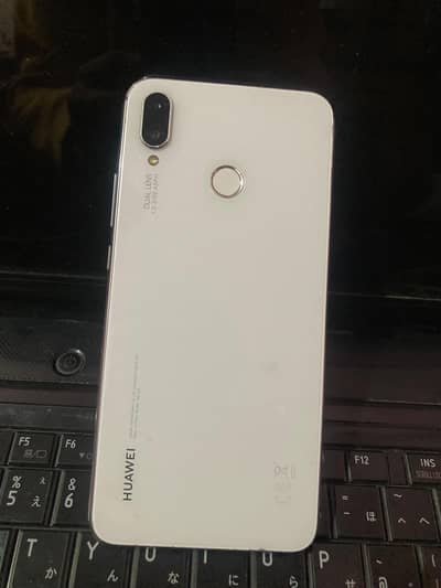 Huawei nova 3i ( 4 Gb Ram 128 Storage)