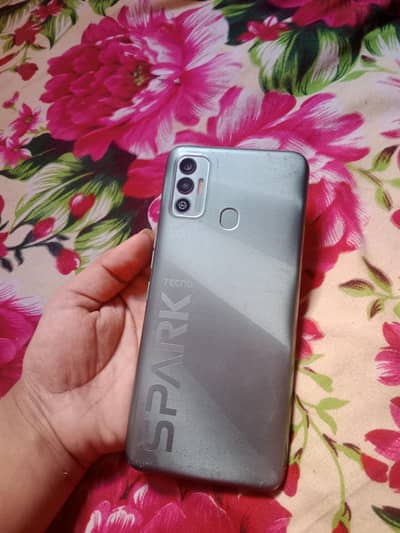 Tecno spark 7 4/64 with box charger