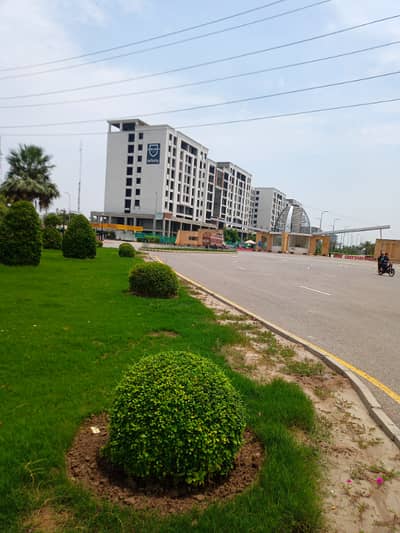 10 Marla possession utility paid plot number 171 G4 for sale