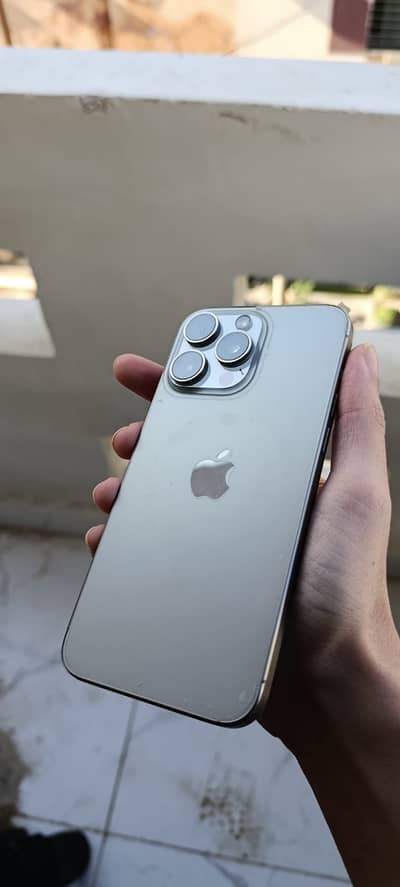 Iphone 15 Pro Max JV with box