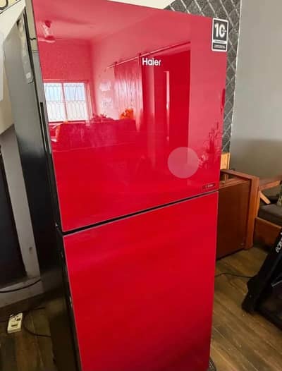 Brand New condition Haire refrigerator just 2 moth uesd