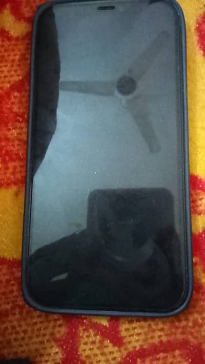 Iphone 12 lush condition (03437909395