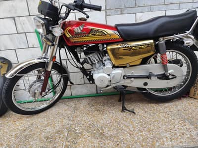 Honda 125 Gold