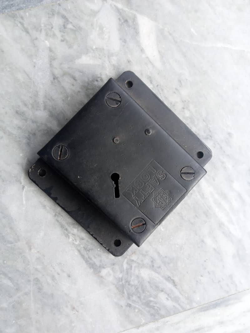 shutter locks  for shop 1