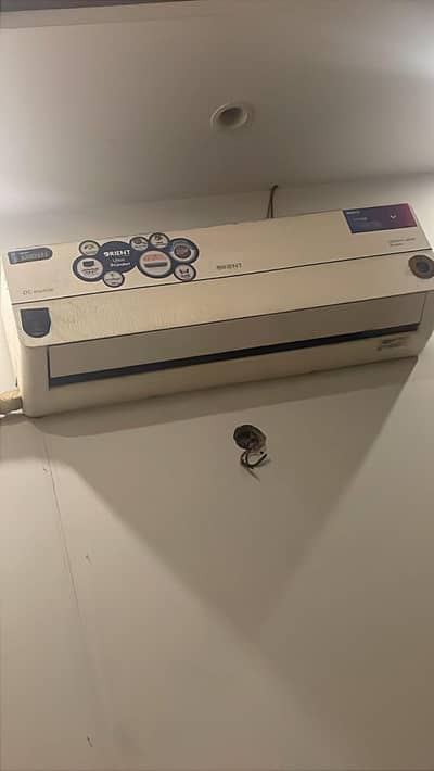 Orient 1.5 ton inverter Ac like brand new condition