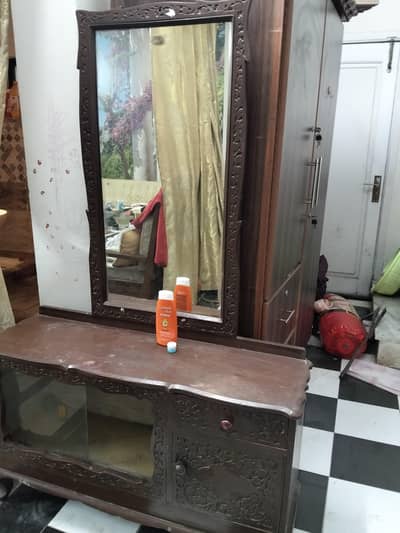 Wooden dressing table