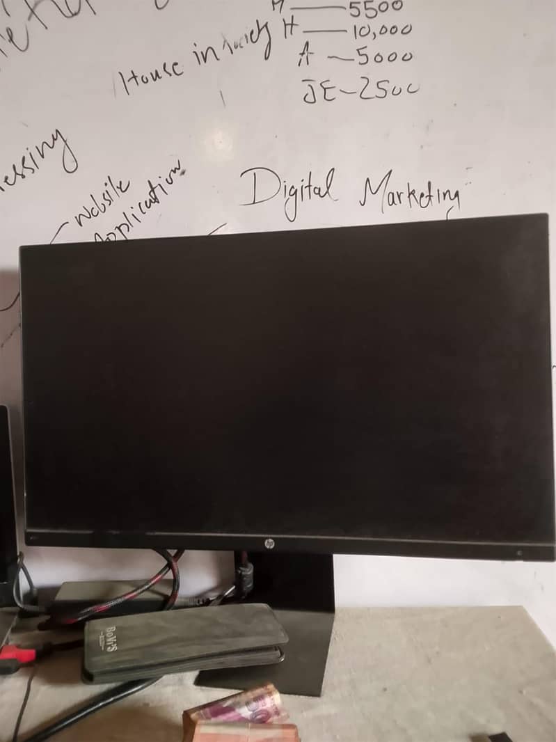 HP Computer Led Borderless 6