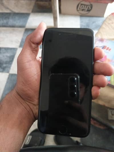 I PHONE 7 NON PTA NEW APPLE ID BI BAN SKHTI  H