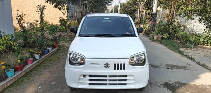 2021 alto VXR white color 2 piece touch home use car no work required