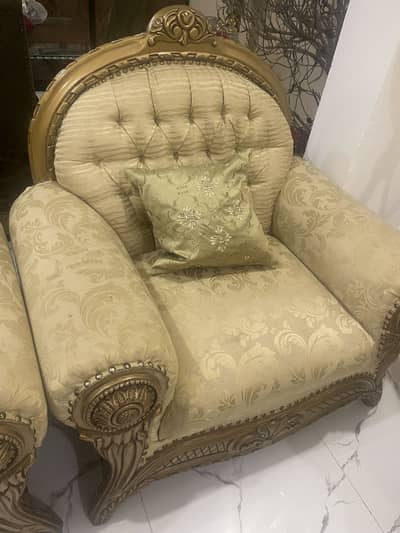 Shahi 7 seater sofa set condition new