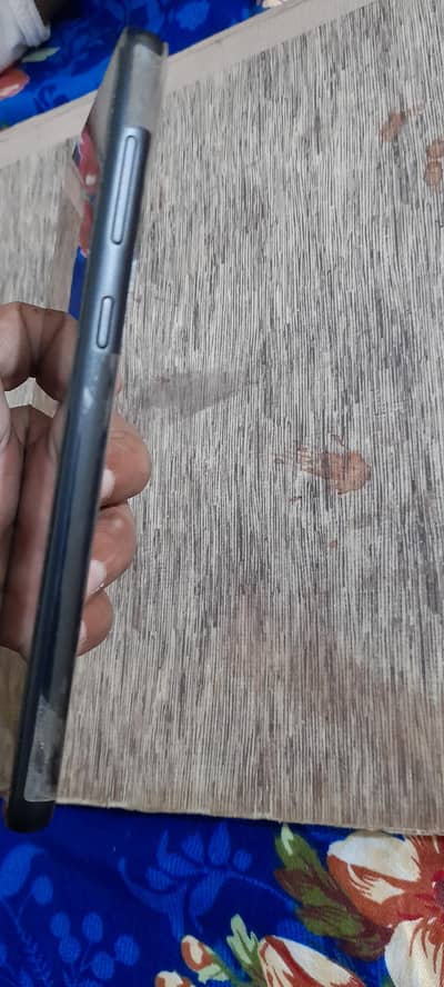 Samsung A33 9/10 condition