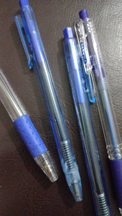 Just in 8 RUPEES Bulk quantity of pens