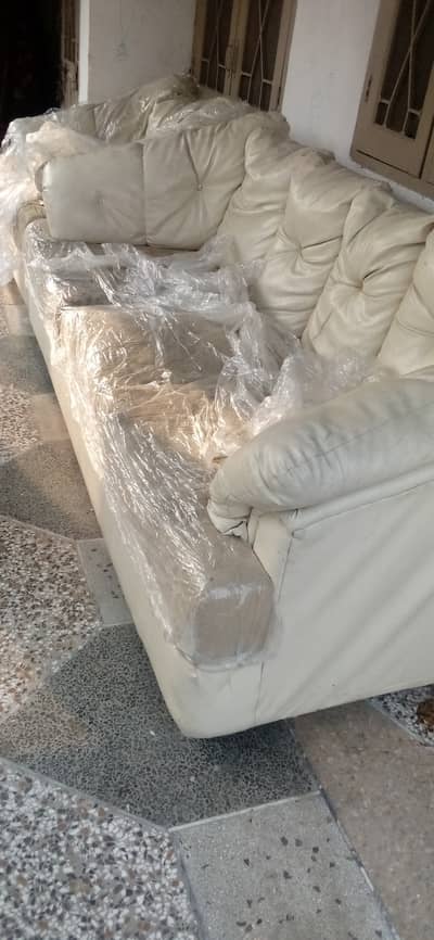 6 Seater Sofa set in good condition cloth n leather