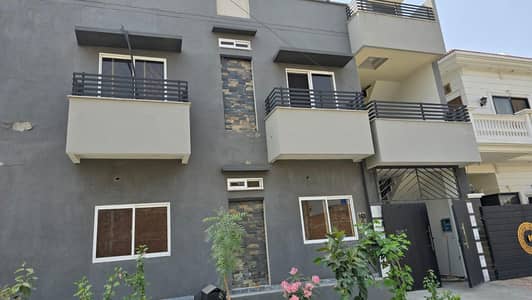 House for rent with small Car Garage on double Road