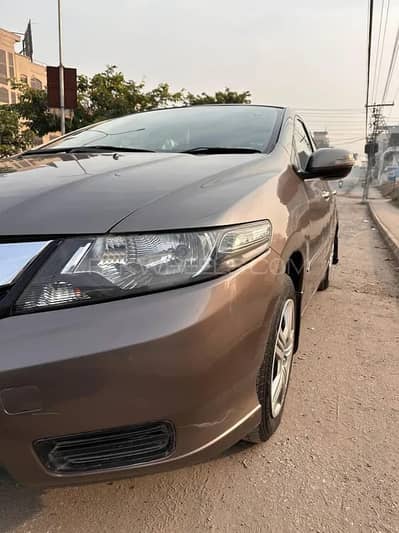 Honda City IVTEC 2018 for better than Toyota Corolla