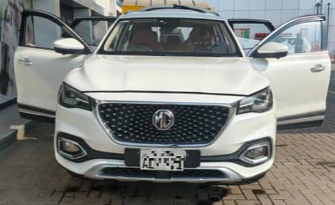 MG HS 2021 Model Minor Touch Ups In Good Condition