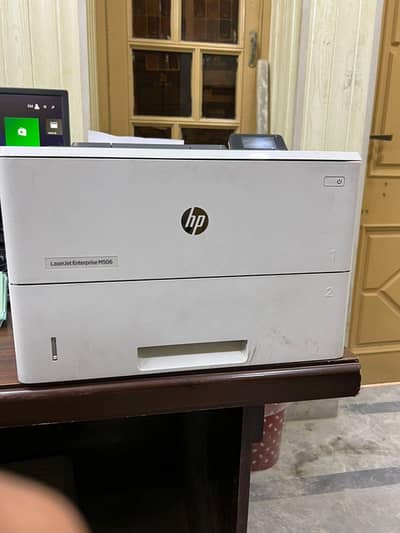HP Laserjet M506