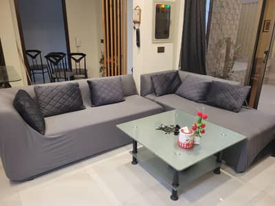 Large L-Shaped Sofa | Like New (9.5/10 Condition)