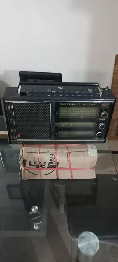 Grudig Satellit 2000