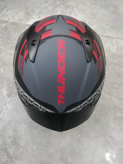 Studs Thunder Helmet