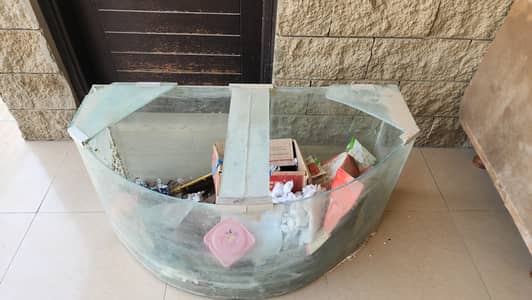 D shape Aquarium in throwaway price and decoration items