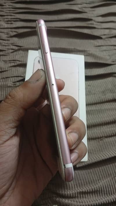 Iphone 7 PTA aproved with box