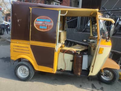 Siwa Auto riksha in very good condition urgently sale krna hy