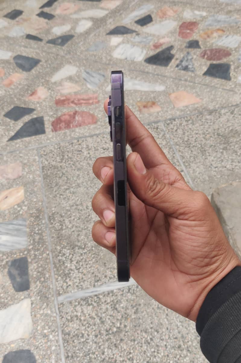 Apple Iphone 14 Pro 1