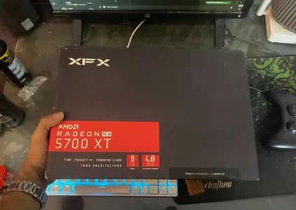 amd rx 5700 xt 8 gb gpu with box