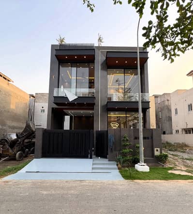 5 Marla Lavish Bungalow For Rent In DHA Phase 9 Town Lahore