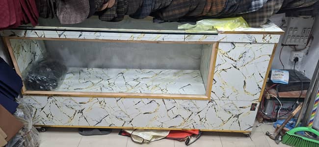 فٹ شوکیس برائے فروخت – 8mm فرنٹ گلاس، 12mm ٹاپ، لاثانی شیٹ