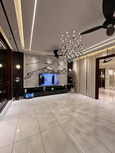 Elegant Brand New 10 Marla Family House for Rent in Jasmine Block Bahria Town Lahore