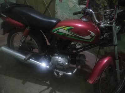 100 bike for urgent sale