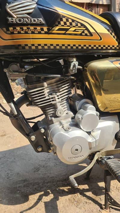 Honda 125 Gold addtion