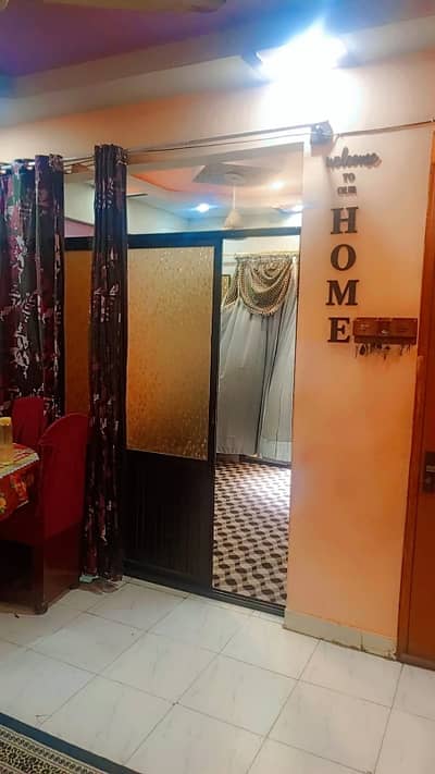 Flat Of 950 Square Feet In Gwalior Cooperative Housing Society Is Available