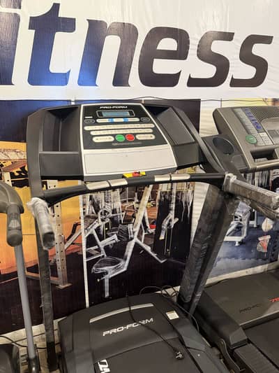 Treadmill / Running machine / walking pad / Electric machine / Homegym