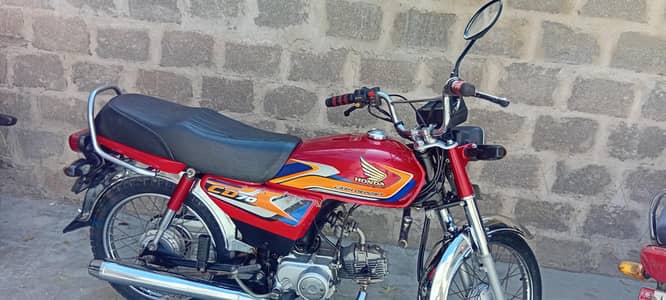 asslam alkum I'm selling honda cd 70
