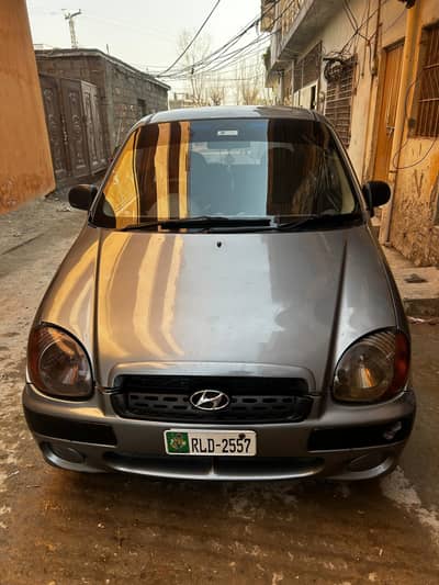 95% genuine condition back camera fuel average local mein 18 karti hai